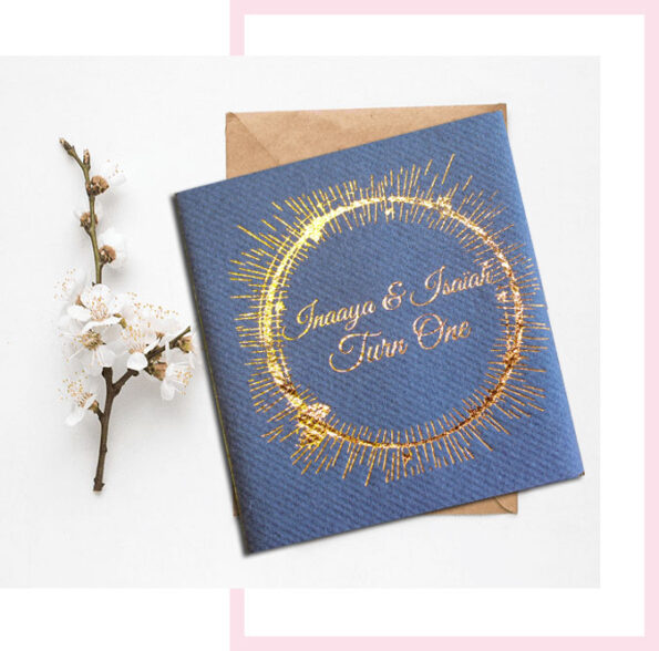 Gold-foiling-on-umbra-grey-wedding-airlaid-napkins